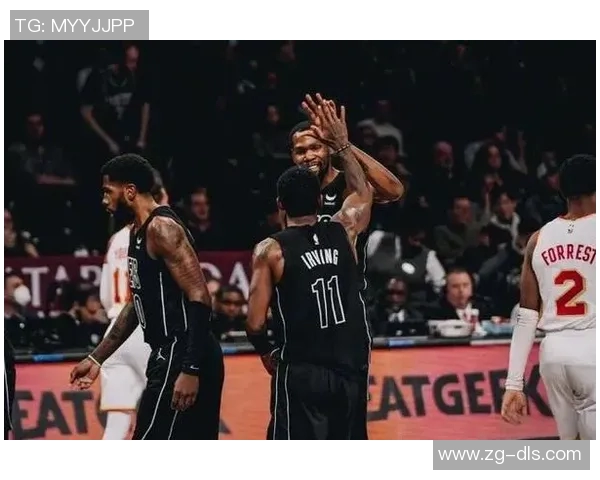 勇士与篮网激战正酣NBA赛场精彩瞬间回顾与分析