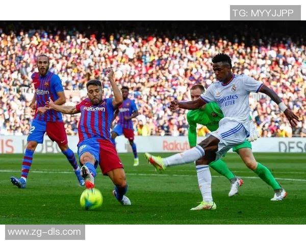 西洪竞技迎战巴伦西亚争夺西甲联赛关键三分的精彩对决