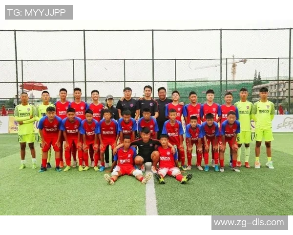 重庆足球队与北京足球队实力对比赛后分析与总结