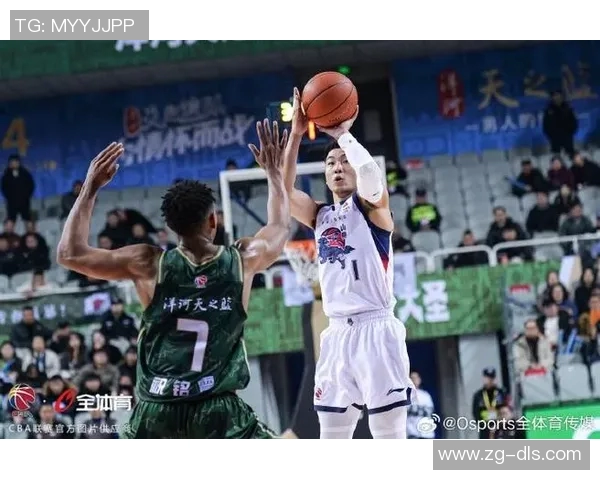 高诗岩：从青年才俊到篮球场上的闪耀明星之路